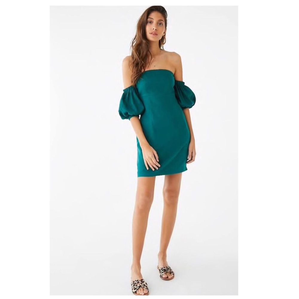 SOLD❣️F21|| Off The Shoulder Sleeve Mini Dress👗